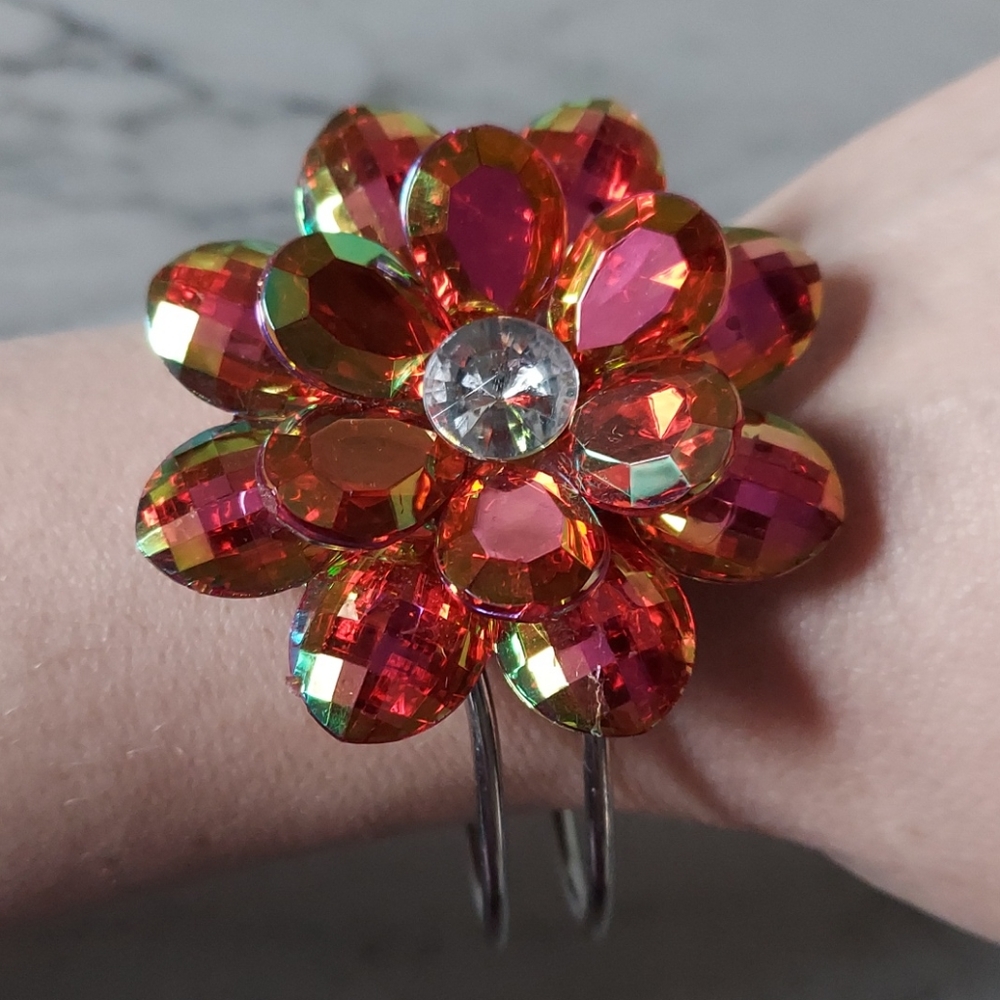 Flower bracelet